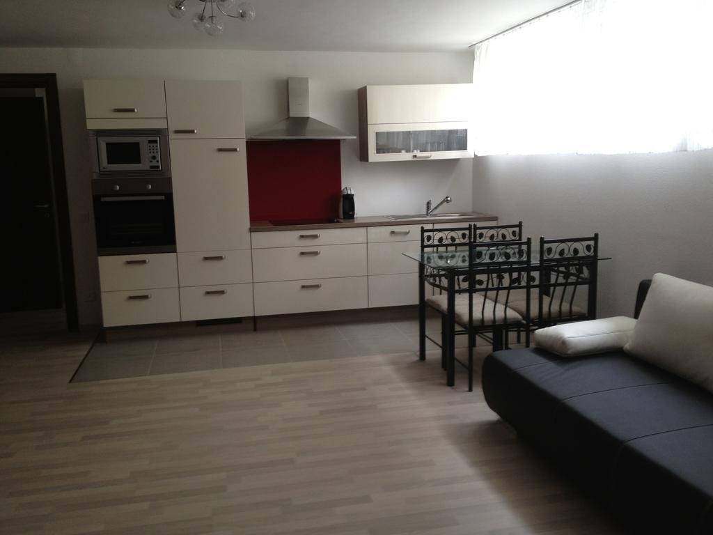 Studio 1 1/2 Contone Habitación foto